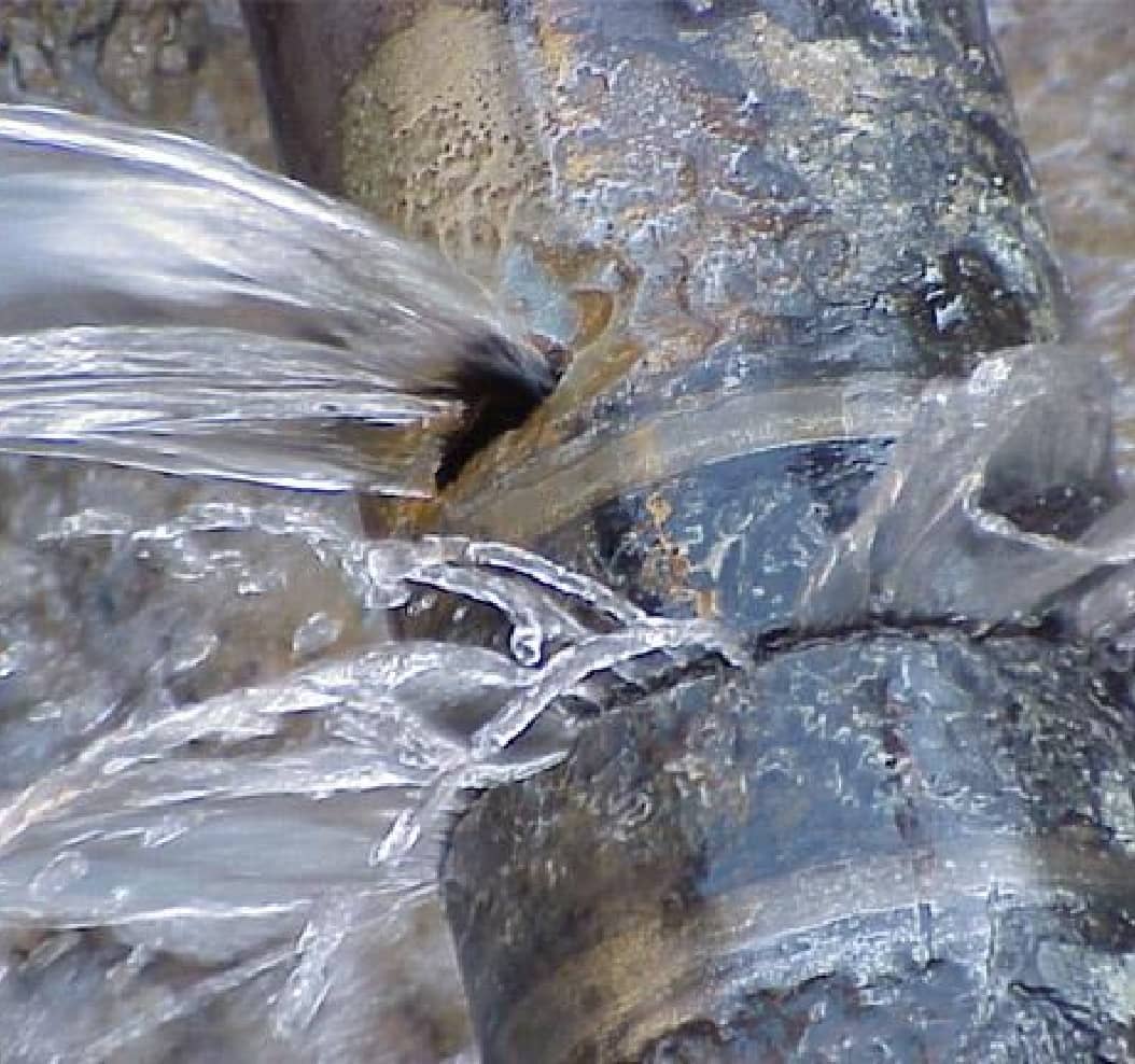 Emergency burst pipe inside a Kingsford property