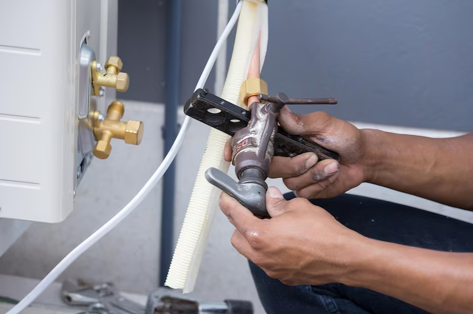 Civic Plumbing emergency hot water repair in Redfern NSW